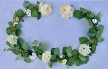 Load image into Gallery viewer, Emerald Isle Sweetheart Table Garland